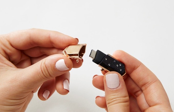 Talsam USB Kolye